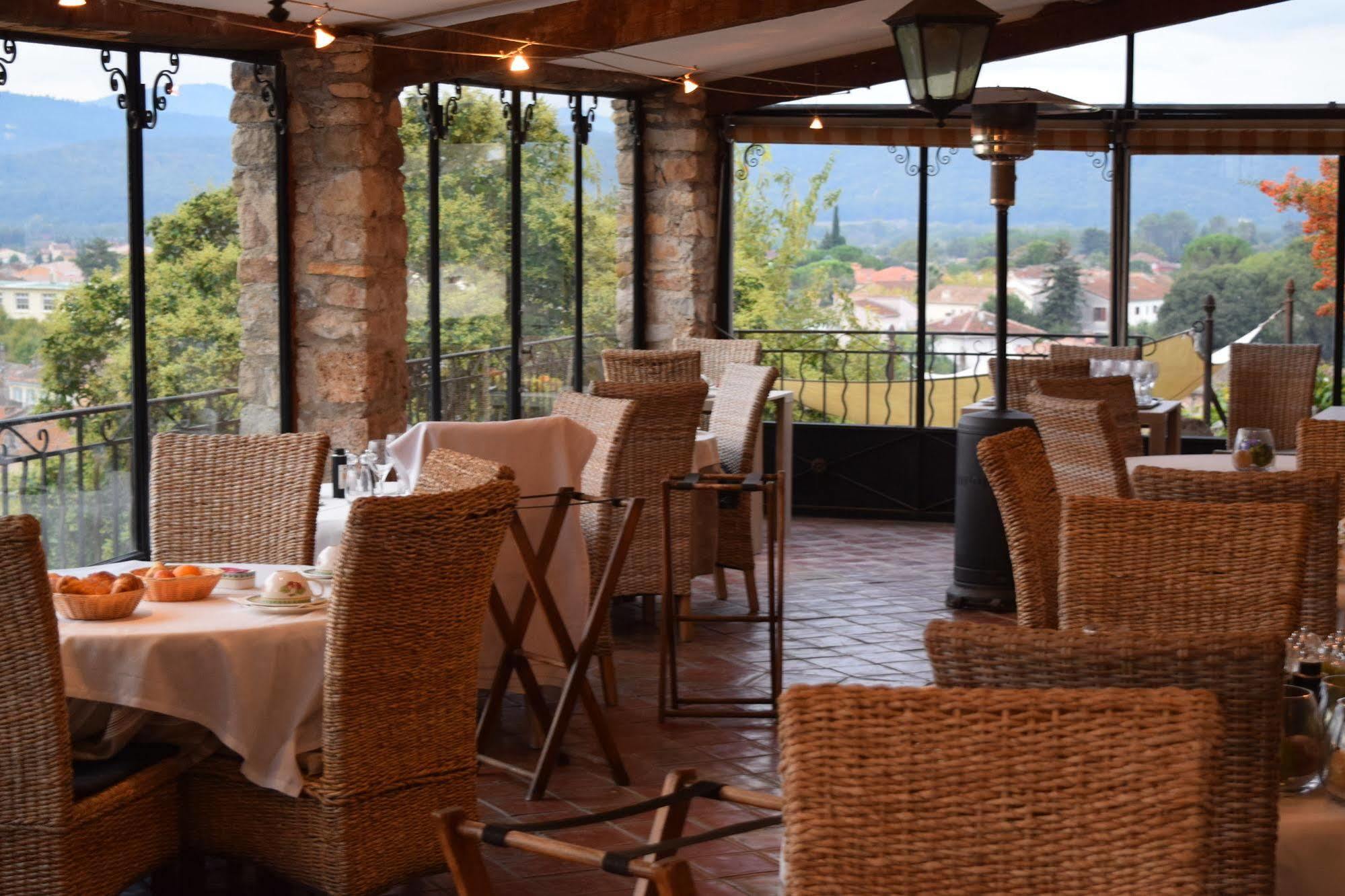 Hotel Le Logis Du Guetteur Les Arcs-sur-Argens Exterior foto